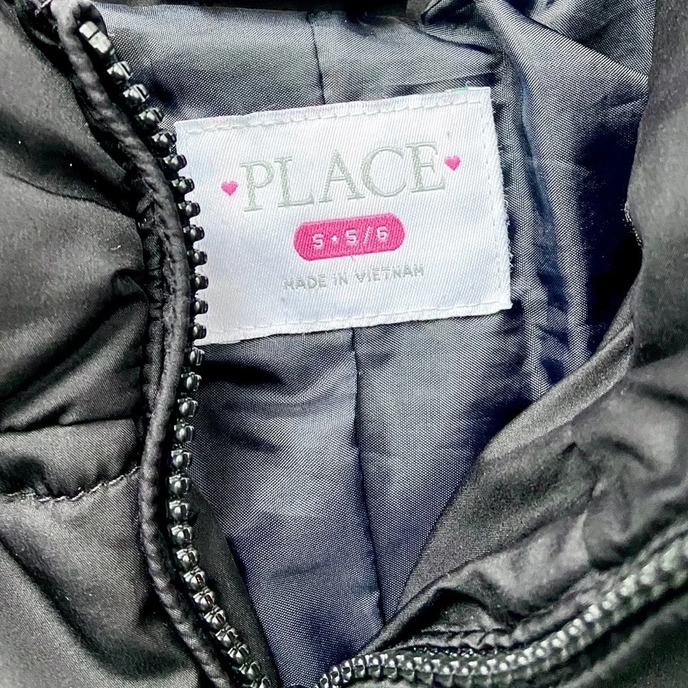 •The Children’s Place• puffer jacket